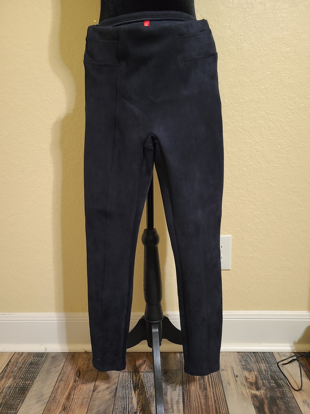 Dark navy cropped Fax Suede Xs Pants
